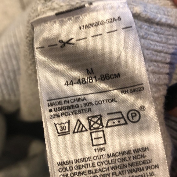 Men’s grey v neck sweater Gap medium - Picture 3 of 3